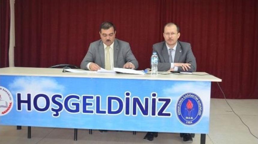 Kula&rsquo;da &Ouml;ğrenci Servisi Şof&ouml;rlerine Eğitim