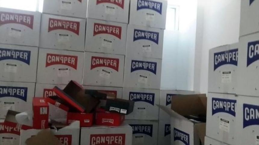 Bağcılar&rsquo;da 23 Bin &Ccedil;ift Taklit Ayakkabı Ele Ge&ccedil;irildi