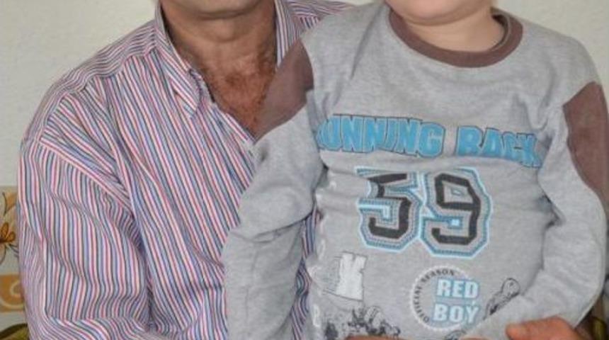 K&uuml;&ccedil;&uuml;k Efe'nin Sağlığına Kavuşması I&ccedil;in Ailesinden Yardım &Ccedil;ağrısı