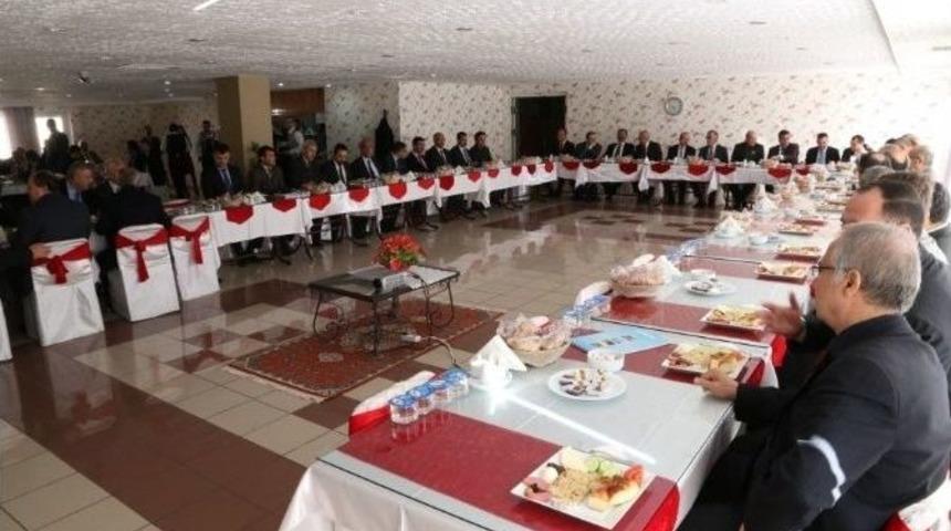 Kamu Kurumlarına &lsquo;rutini Aşın&rsquo; Talimatı