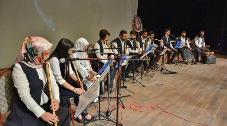 &ldquo;hz. Peygamber İle Birlikte Y&uuml;r&uuml;mek &ldquo; Konulu Konferans