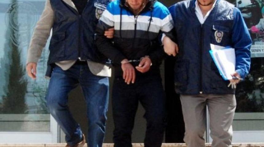 &Ccedil;aldığı Kamyoneti Sahibine Satmak Isterken Yakalandı