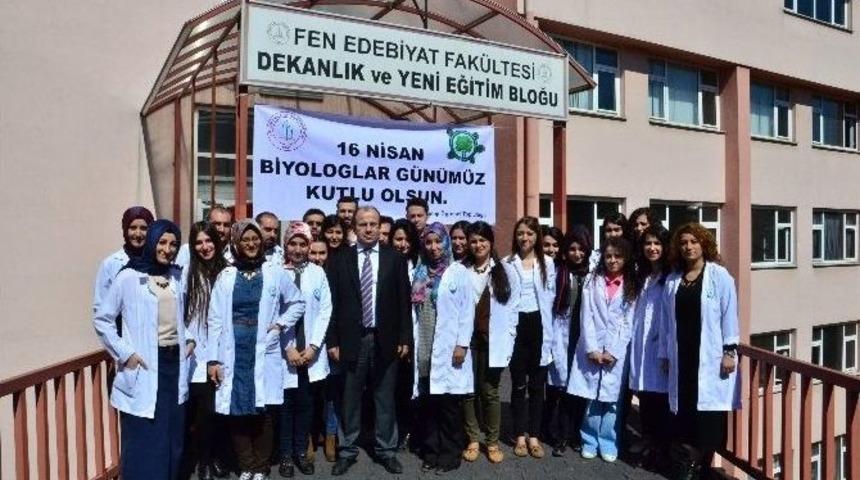 16 Nisan D&uuml;nya Biyologlar G&uuml;n&uuml;