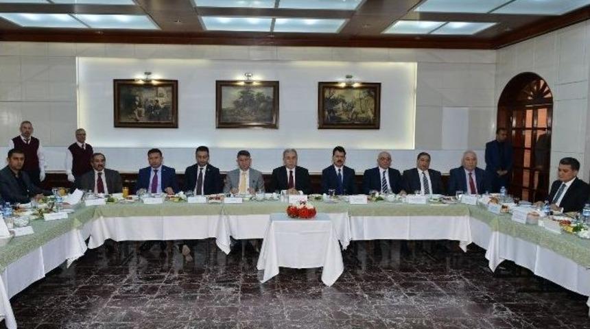 Adana’da Seçim Bilgilendirme Toplantısı