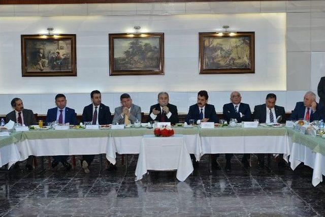 Adana’da Seçim Bilgilendirme Toplantısı