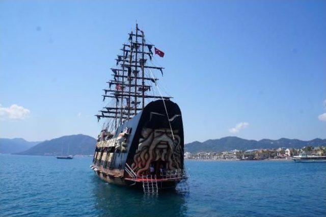 Marmaris te Korsan Gemisi Barbossa 2