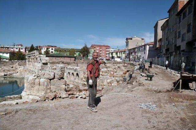 Tarihi Roma Hamamı Tarihe Işık Tutuyor 1