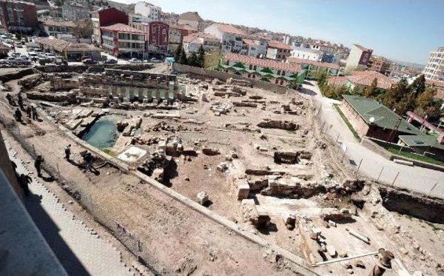 Tarihi Roma Hamamı Tarihe Işık Tutuyor 2