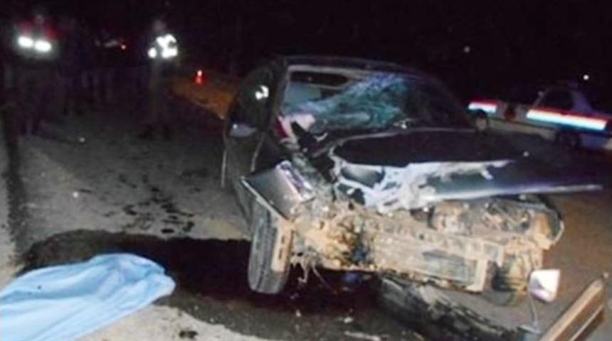 Otomobil İle &Ccedil;arpışan Motosikletin S&uuml;r&uuml;c&uuml;s&uuml; &Ouml;ld&uuml;