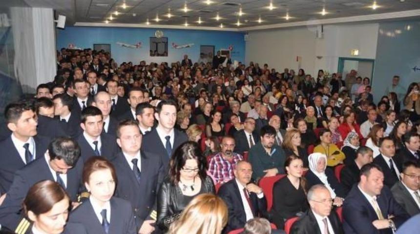 Kotil'den Yeni Bekar Pilotlara: Bir An &Ouml;nce Evlenin