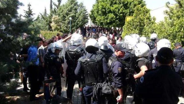 Mersin Üniversitesi'nde Öğrenciler Kavga Etti: 4 Yaralı