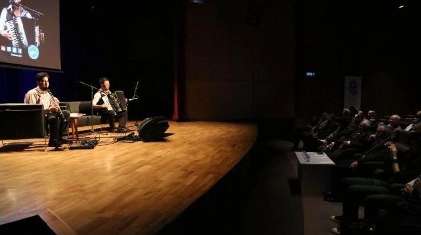 Serkan &Ccedil;ağrı Ve Murat Balkan Ey&uuml;p&rsquo;te Hayranlarıyla Buluştu