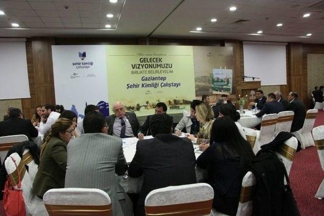 Gaziantep&rsquo;in &ldquo;şehir Kimliği&rdquo; &Ccedil;alıştayı Başladı 1