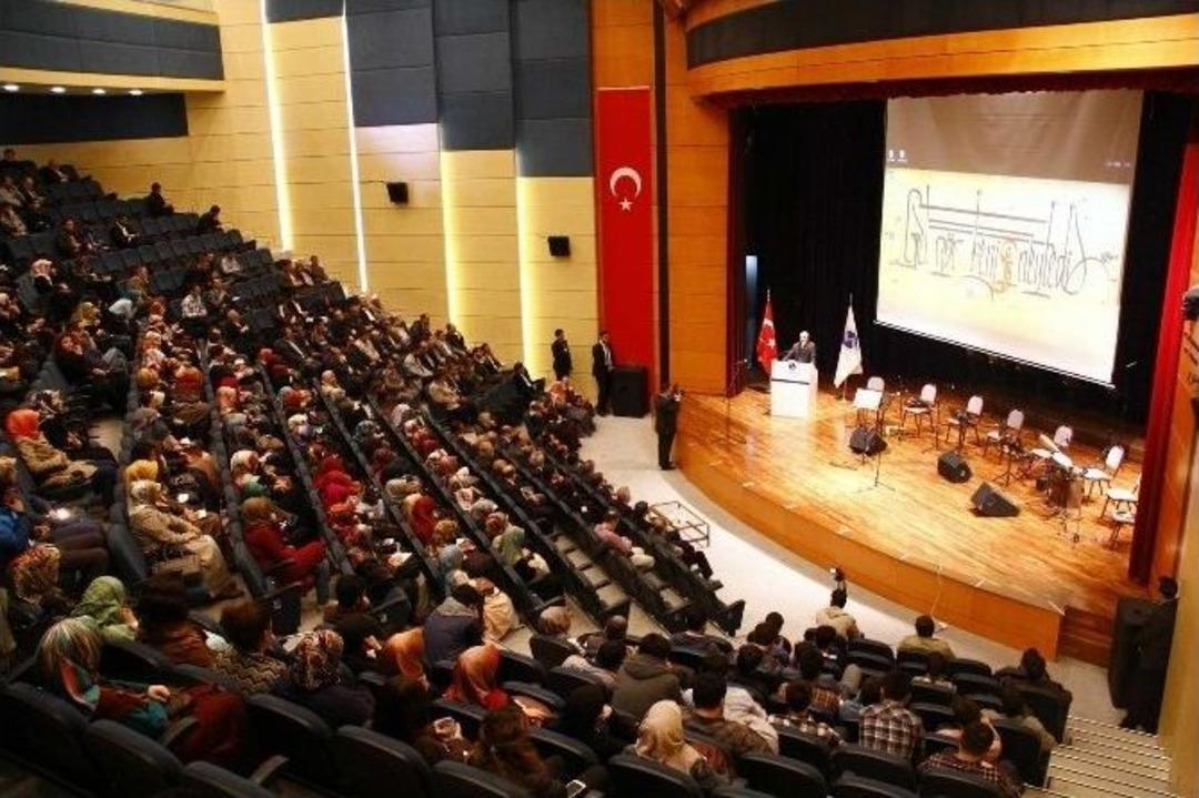 Sa&uuml;&rsquo;de Kutlu Doğum Programı Ger&ccedil;ekleşti