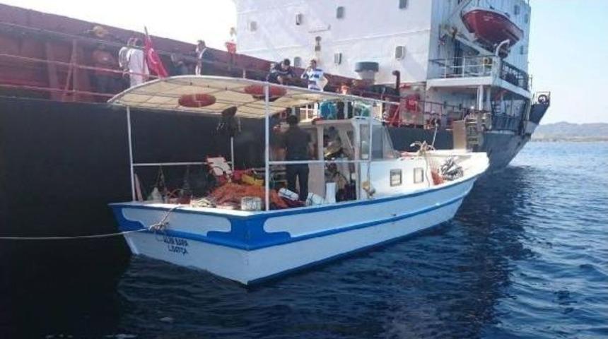 Dat&ccedil;a A&ccedil;ıklarındaki Y&uuml;k Gemisinde Batma Tehlikesi
