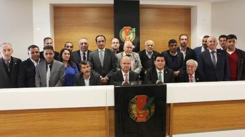 Suriyeli Plakalara Ge&ccedil;ici Plakalar 3 Mayıs'a Kadar Verilecek