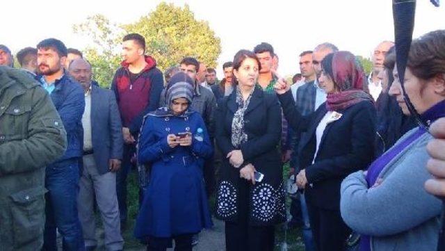 Diyadin deki Çatışmada Ölen Pkk lı, Iğdır da Toprağa Verilirken Olaylar Çıktı 2