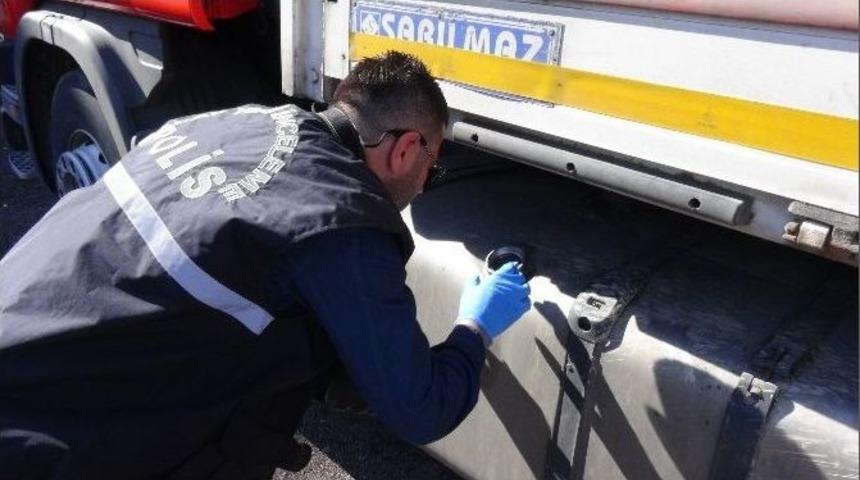 Tır&rsquo;ın Deposundan 200 Litre Mazot &Ccedil;alındı