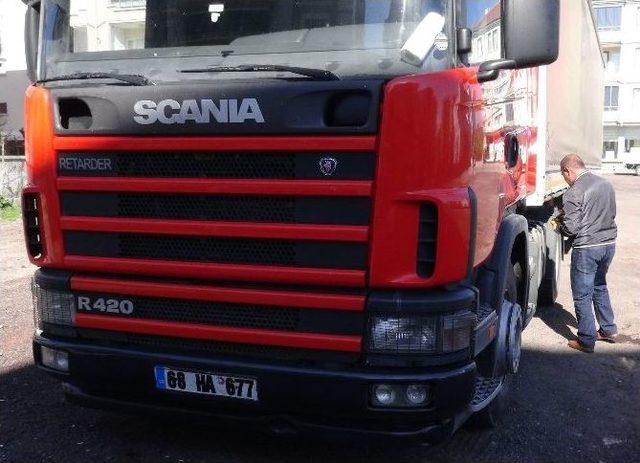 Tır&rsquo;ın Deposundan 200 Litre Mazot &Ccedil;alındı 1