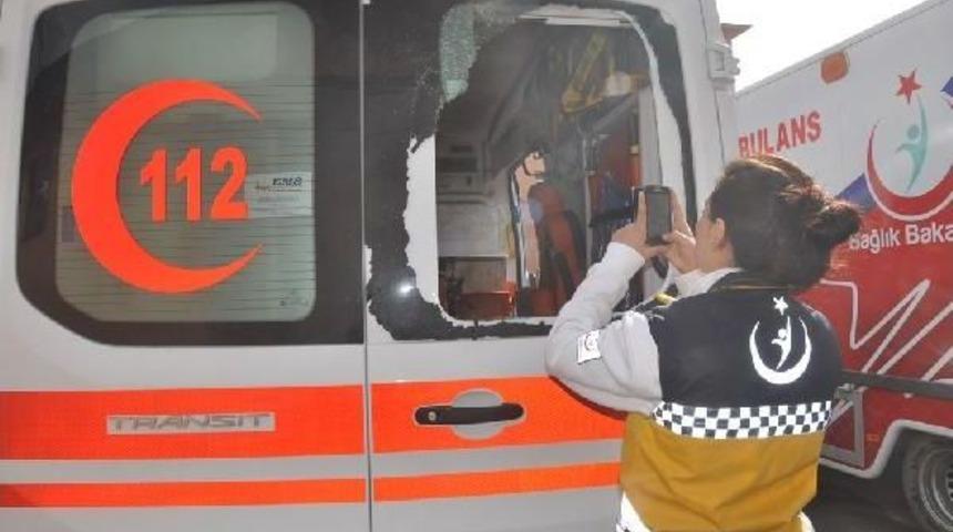 Panzere Atılan Molotof, Ambulansı Yaktı