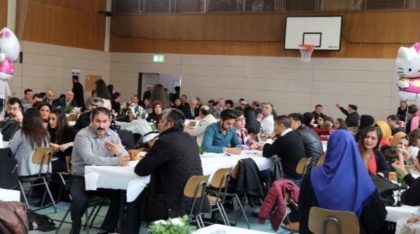 Başkan Yazgı Stuttgart&rsquo;ta Aksaraylılarla Hasret Giderdi