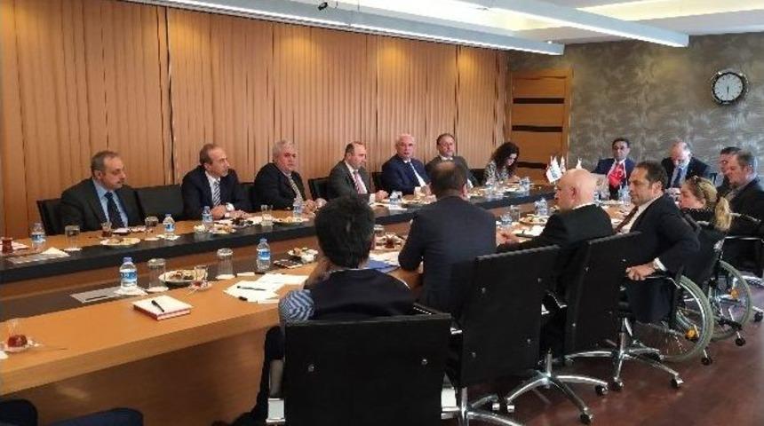 &Uuml;niversite Ve Sanayi İşbirliği İş D&uuml;nyasında &Ccedil;ığır A&ccedil;acak