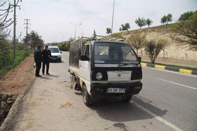 Gaziantep’te Çaldıkları Araçla Hırsızlık Yapan Şahıslar Yolda Kaldı