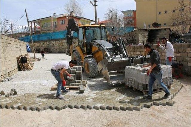 Van&rsquo;da Yol Yapım &Ccedil;alışması 2