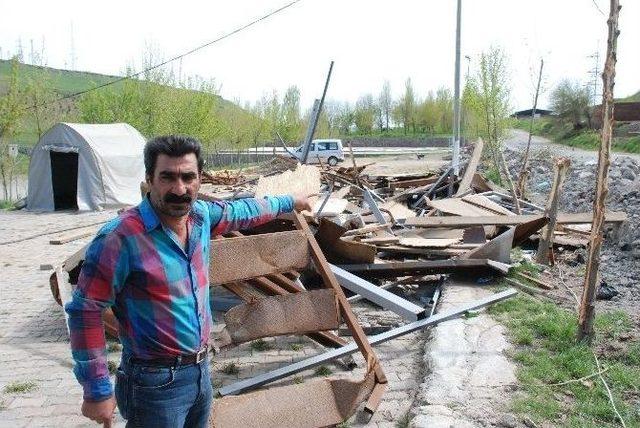 Ka&ccedil;ak İşletmesi Yıkılan Vatandaştan Tepki 2