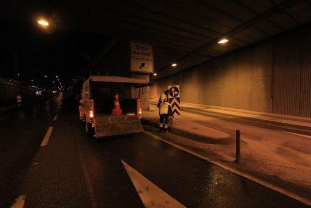 Kocaeli’de Yol Ve Tünellere Bahar Temizliği Yapıldı