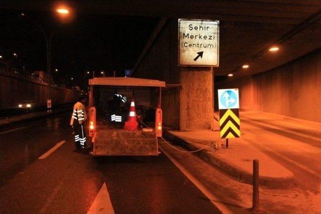 Kocaeli’de Yol Ve Tünellere Bahar Temizliği Yapıldı