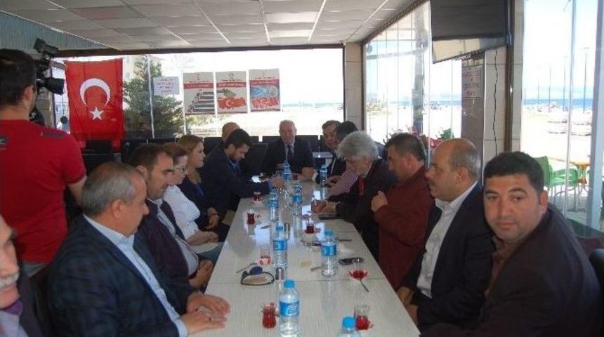 Lapseki Belediye Başkanı Gazetecilerle Bir Araya Geldi