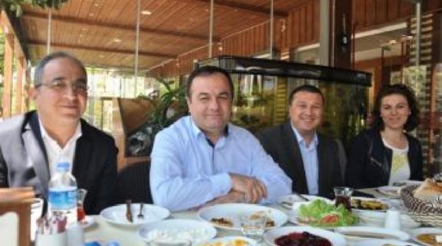 &Ouml;demiş Ak Parti&rsquo;den Basın Toplantısı