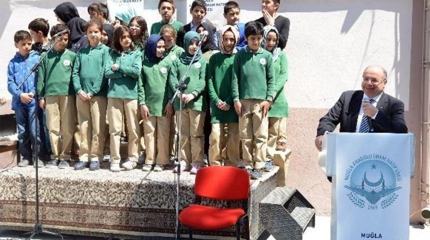 Vali &Ccedil;i&ccedil;ek: İslamiyette Ayrımcılık Olmaz