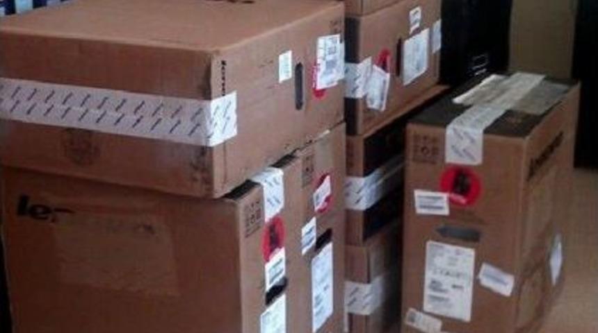 Akhisar Belediyesporlu Gekas'tan Engellilere 10 Bilgisayar