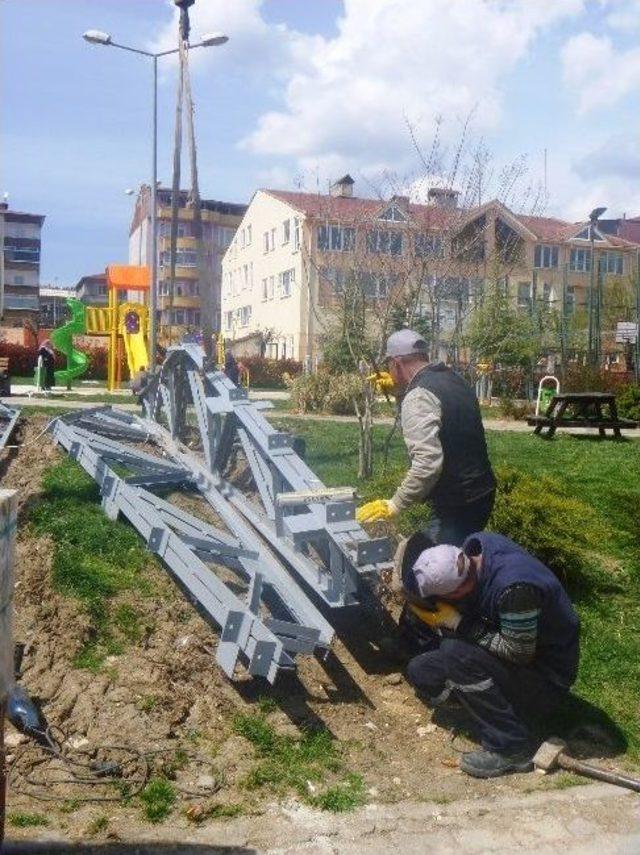 Ertuğrulgazi Mahalle Konağının İkinci Katında İnşaat Çalışmaları Devam Ediyor