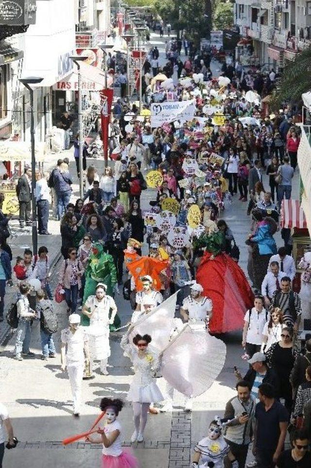 İzmir’de 23 Nisan Coşkusu