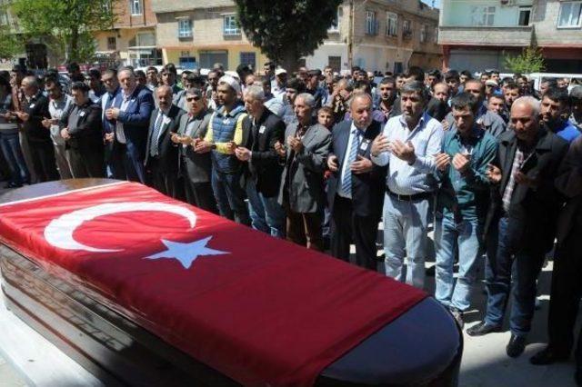 İspanya&rsquo;Da Boğulan Işitme Engelli Şakir, Toprağa Verildi 2