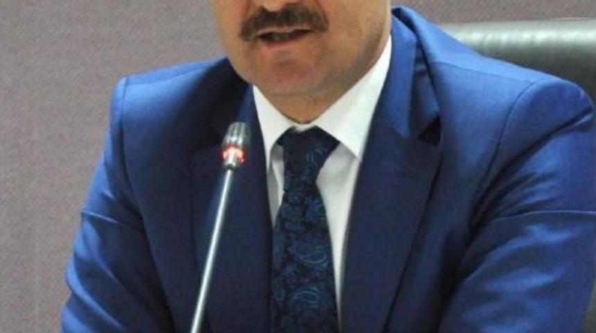 M&uuml;steşar Aslan: &Uuml;niversitedeki Eğitimimizi Sınıf Ve Laboratuvarın Dışına &Ccedil;ıkarmalıyız