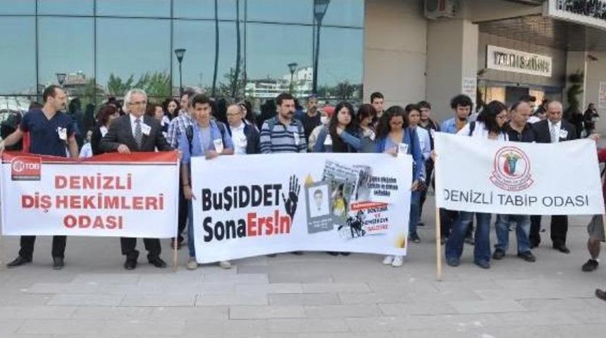 Denizli'de Sağlık &Ccedil;alışanları Dr. Arslan'ı Andı