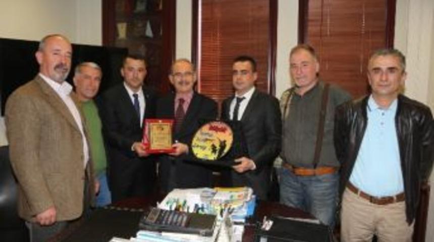 Eskişehir Tepebaşı Avcılar Derneği&rsquo;nden B&uuml;y&uuml;kerşen&rsquo;e Ziyaret