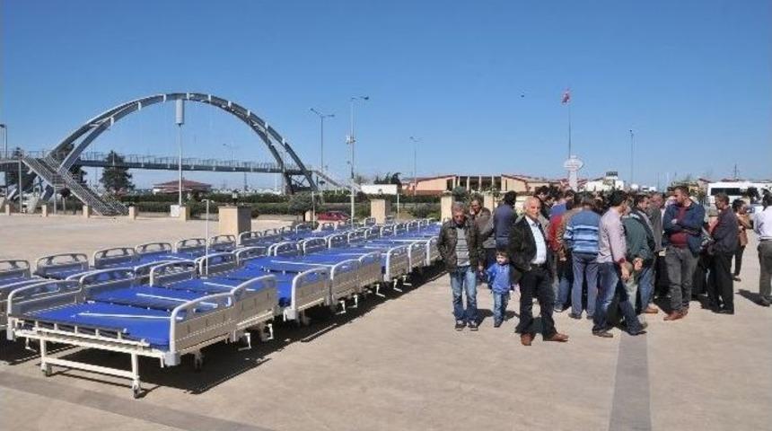 Ekşioğlu Vakfı 50 Hastanın Y&uuml;z&uuml;n&uuml; G&uuml;ld&uuml;rd&uuml;