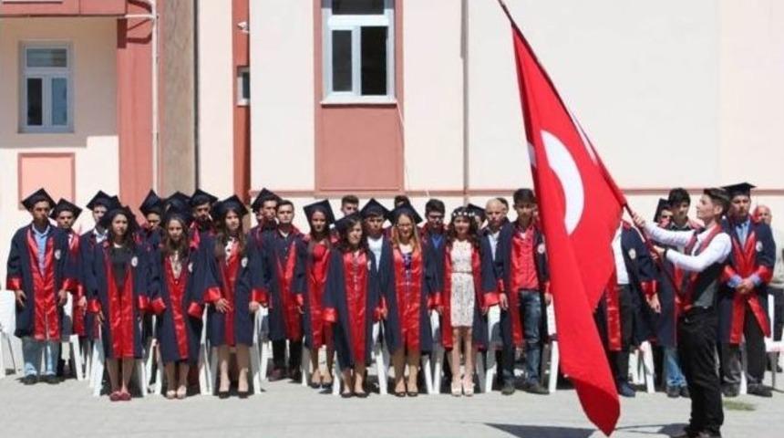 Geleceğin Turizmcileri Erdemli&rsquo;de Mezun Oldu