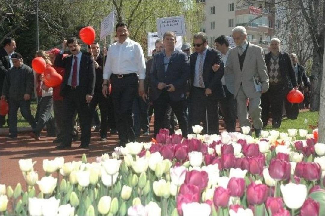 Ankaralılar Sağlıklı Kalp İ&ccedil;in Y&uuml;r&uuml;d&uuml;