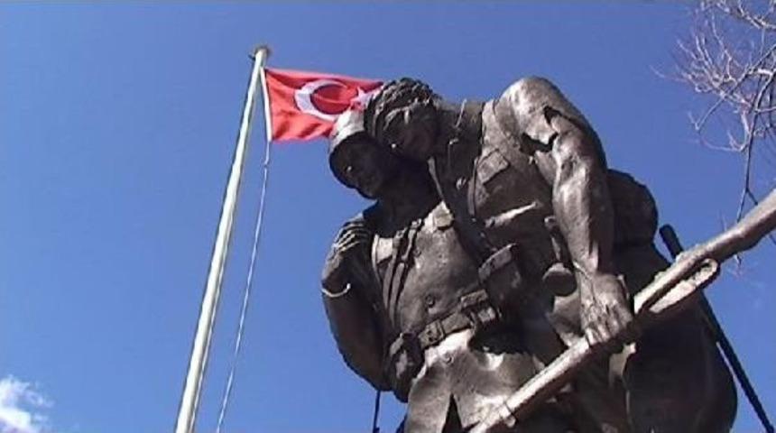 Hdp Adaylarından Sarıkamış Şehitliği Ziyareti