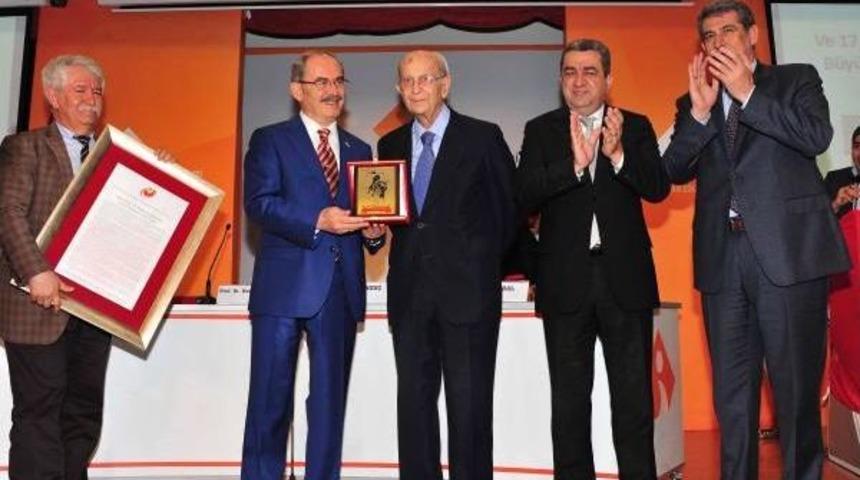 Yılmaz B&uuml;y&uuml;kerşen'e 'aydınlanma &Ouml;d&uuml;l&uuml;' Verildi