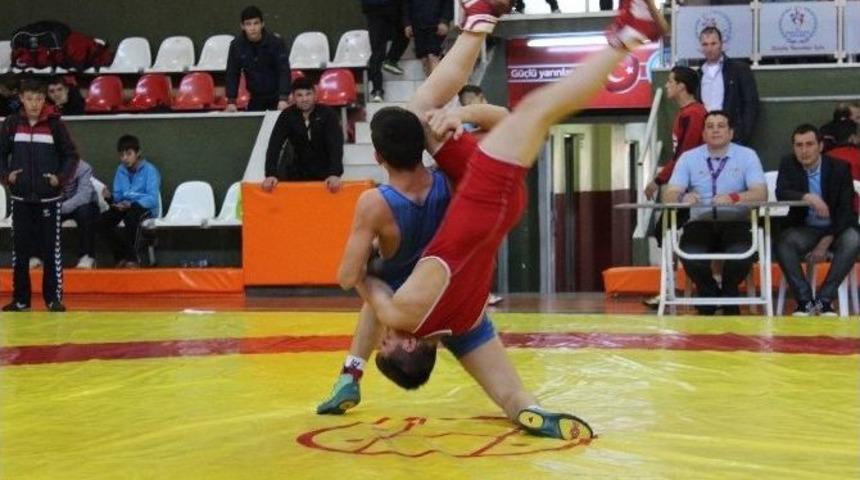 T&uuml;rkiye Minikler G&uuml;reş Şampiyonası