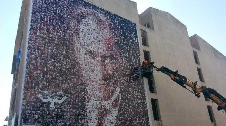 Dev Atat&uuml;rk Posteri Yenilendi