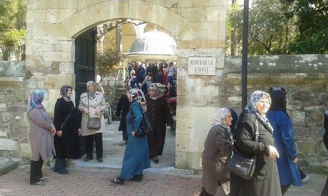 Akhisarlı Kadınlar Manisa Turuna Çıktı