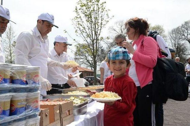 Yarış Heyecanını Makarna Partisi İle Attılar 2
